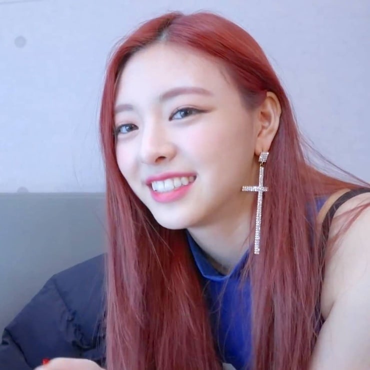 Picture of Yuna (ITZY)