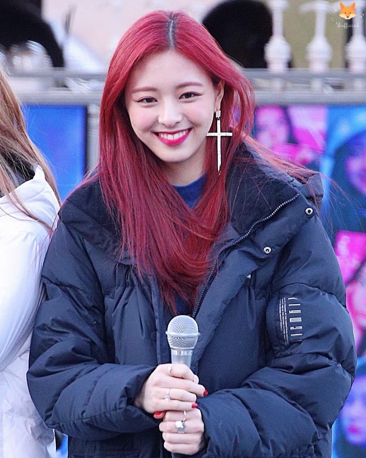 Yuna (ITZY)