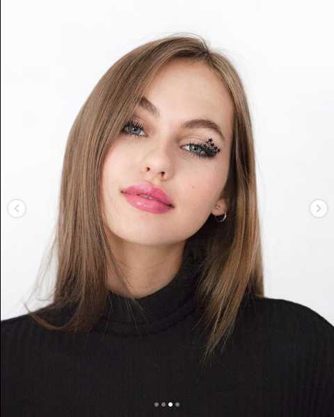 Lily Easton Lily Easton