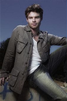 Daniel Gillies