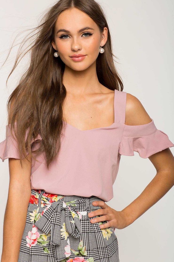 Lily Easton Lily Easton