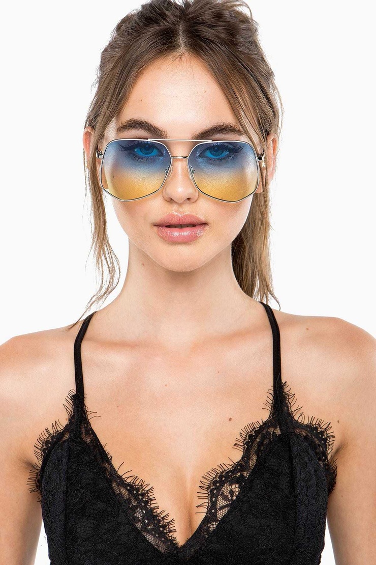 Lily Easton Lily Easton