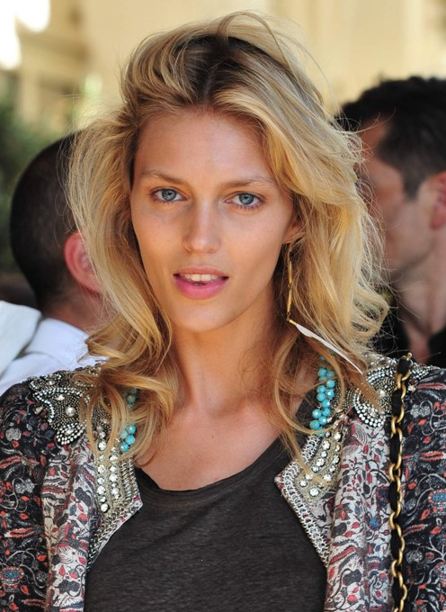 Anja Rubik image