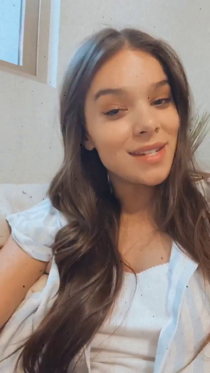 Hailee Steinfeld Hailee Steinfeld