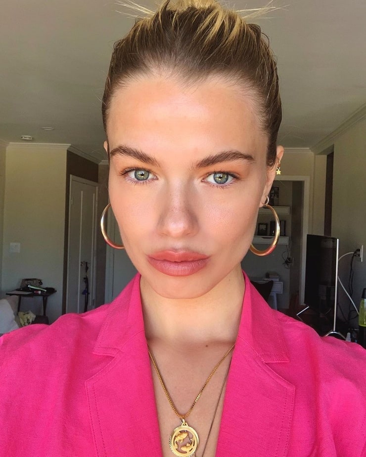 Hailey Clauson