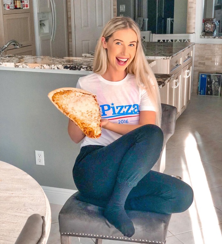 Noelle Foley Noelle Foley
