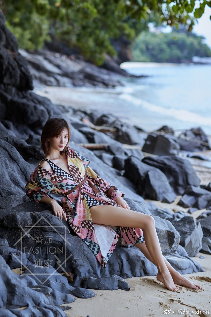 Gina Chen Jin