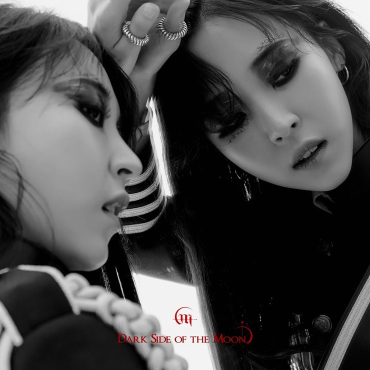 Moon Byul Yi