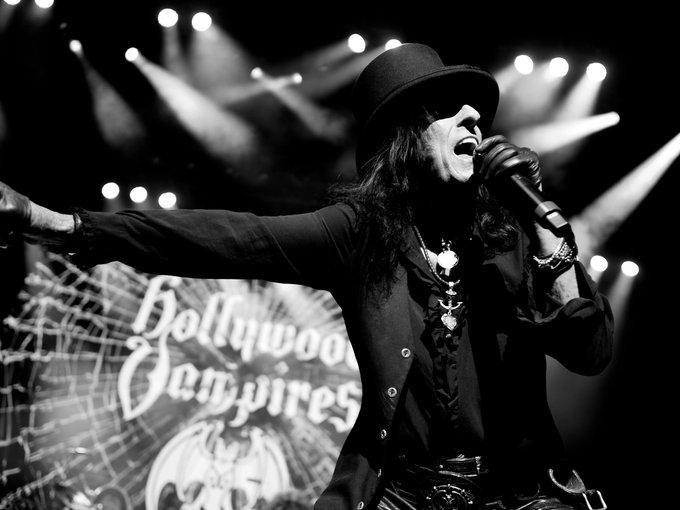 Hollywood Vampires