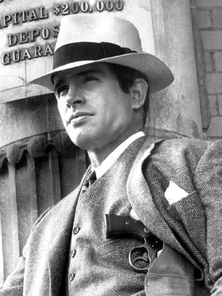 Clyde Barrow (Warren Beatty)