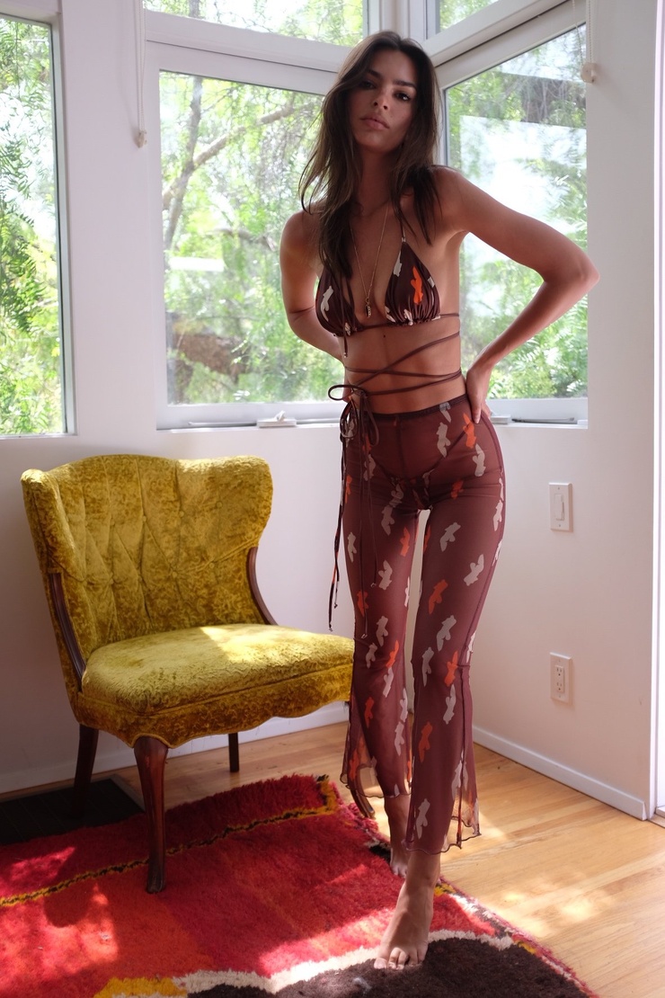 Emily Ratajkowski