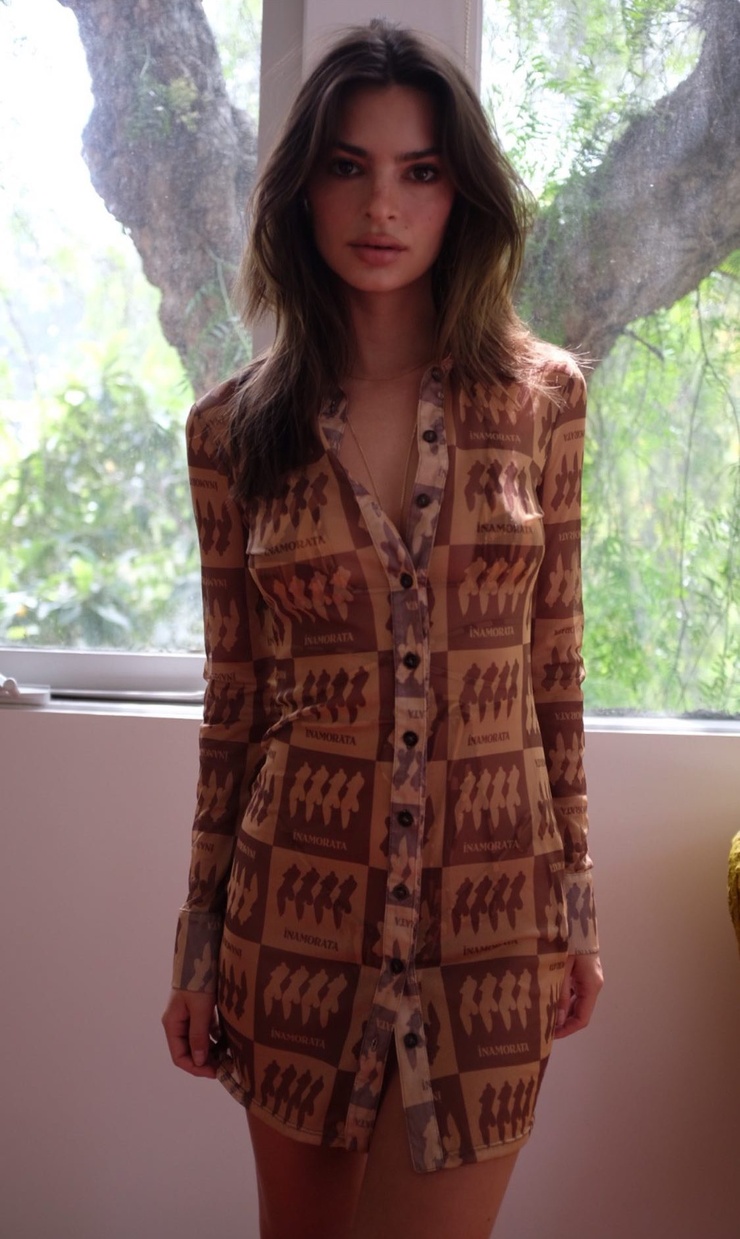 Emily Ratajkowski