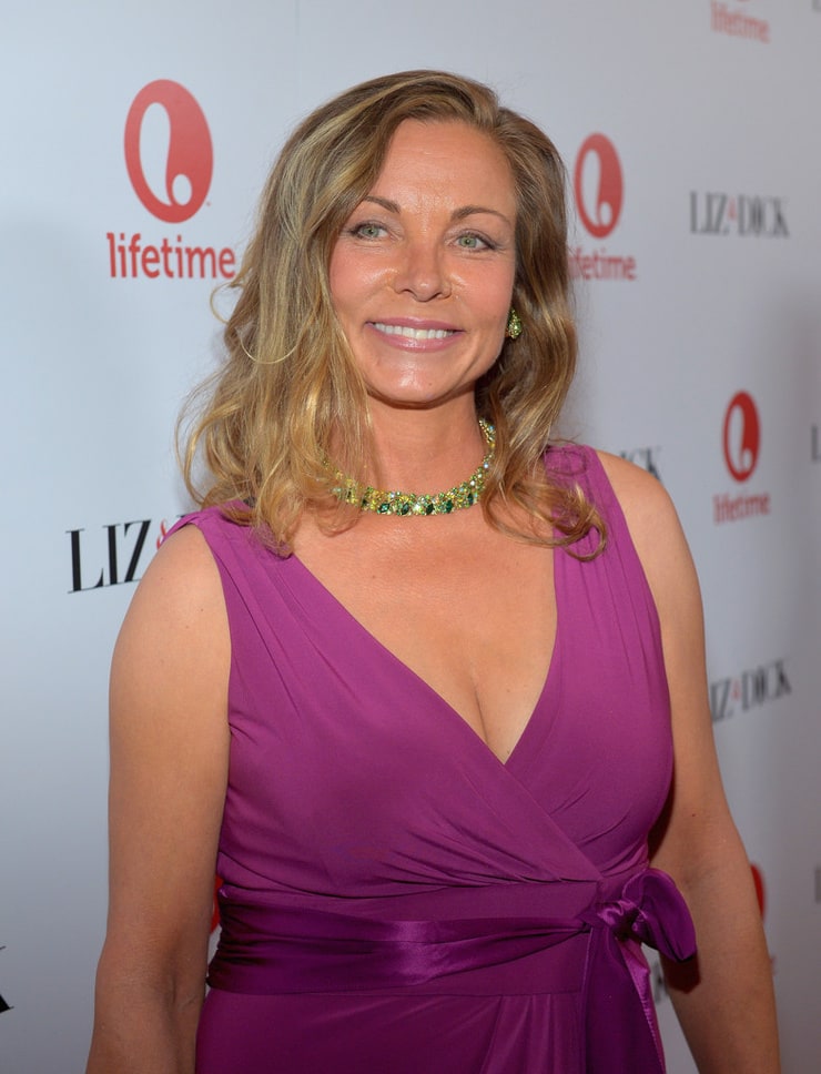 Theresa Russell