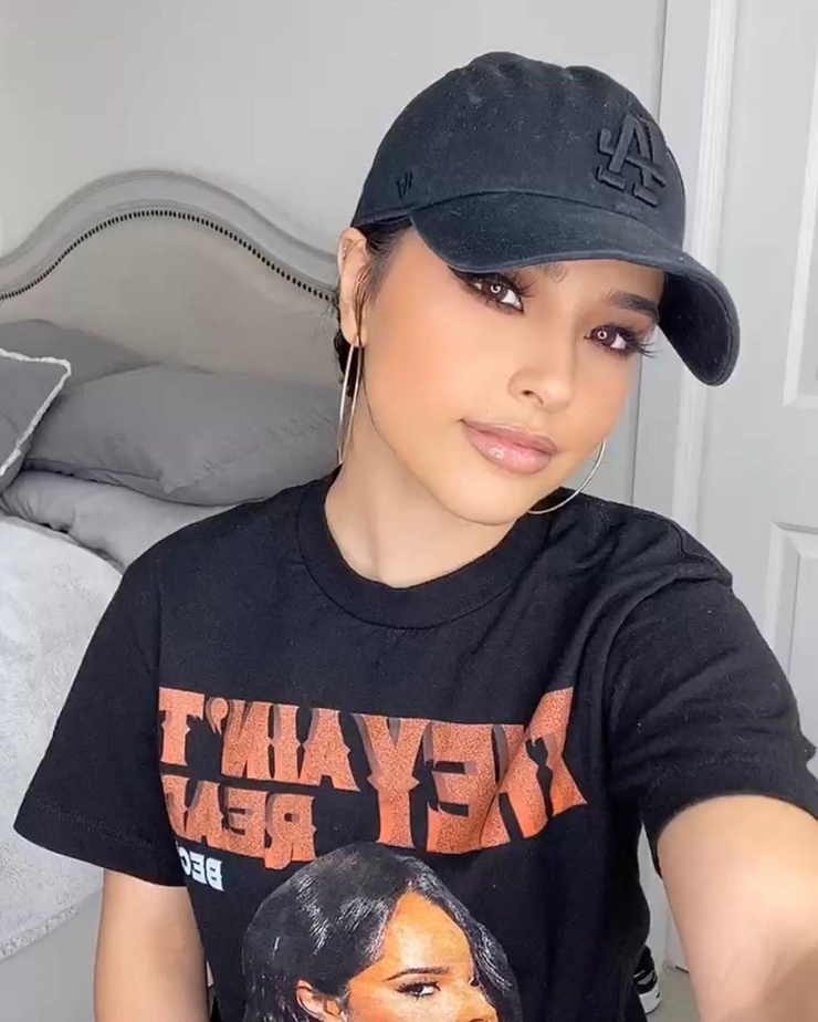 Becky G.
