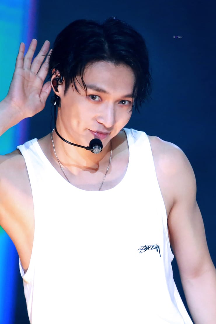 Lay (Exo)