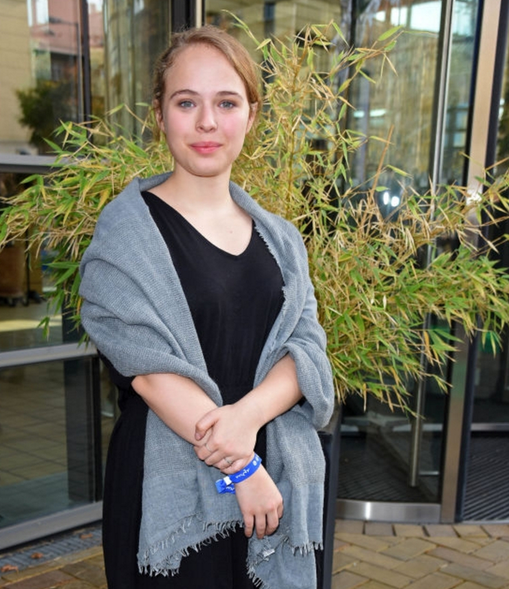 Ella Zirzow