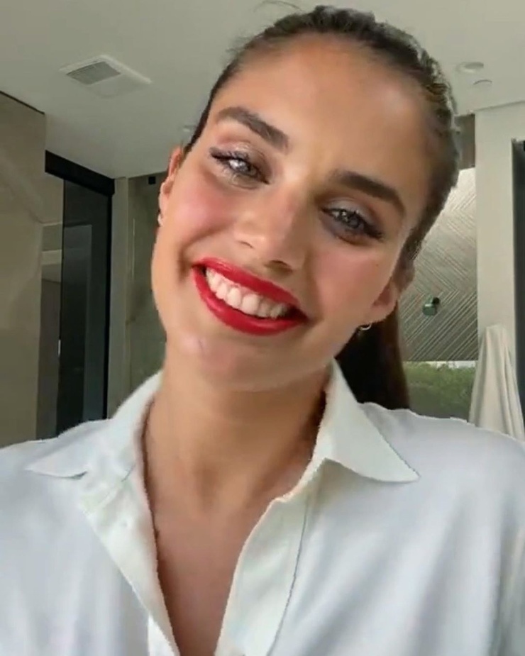 Sara Sampaio