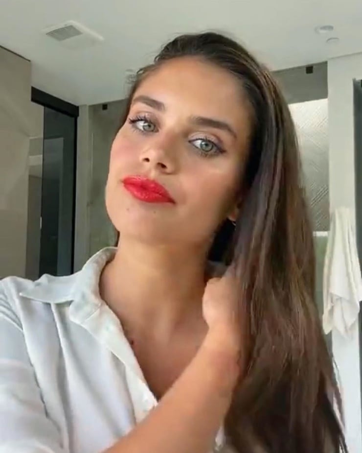 Sara Sampaio Sara Sampaio