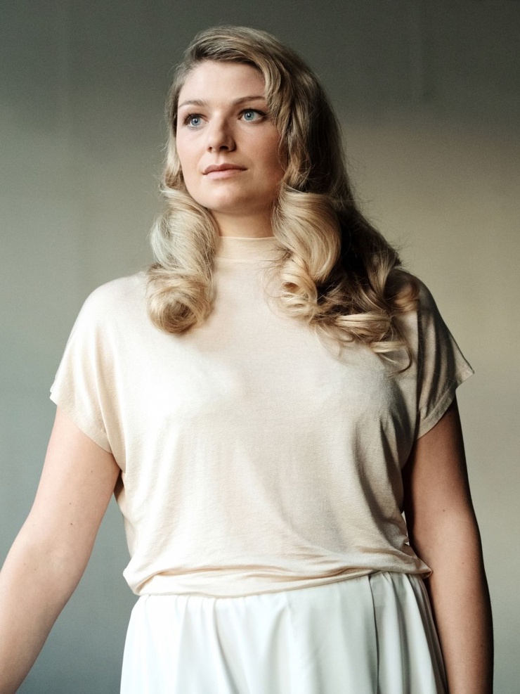 Sarah Zaharanski Sarah Zaharanski