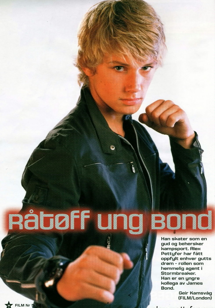 Alex Pettyfer