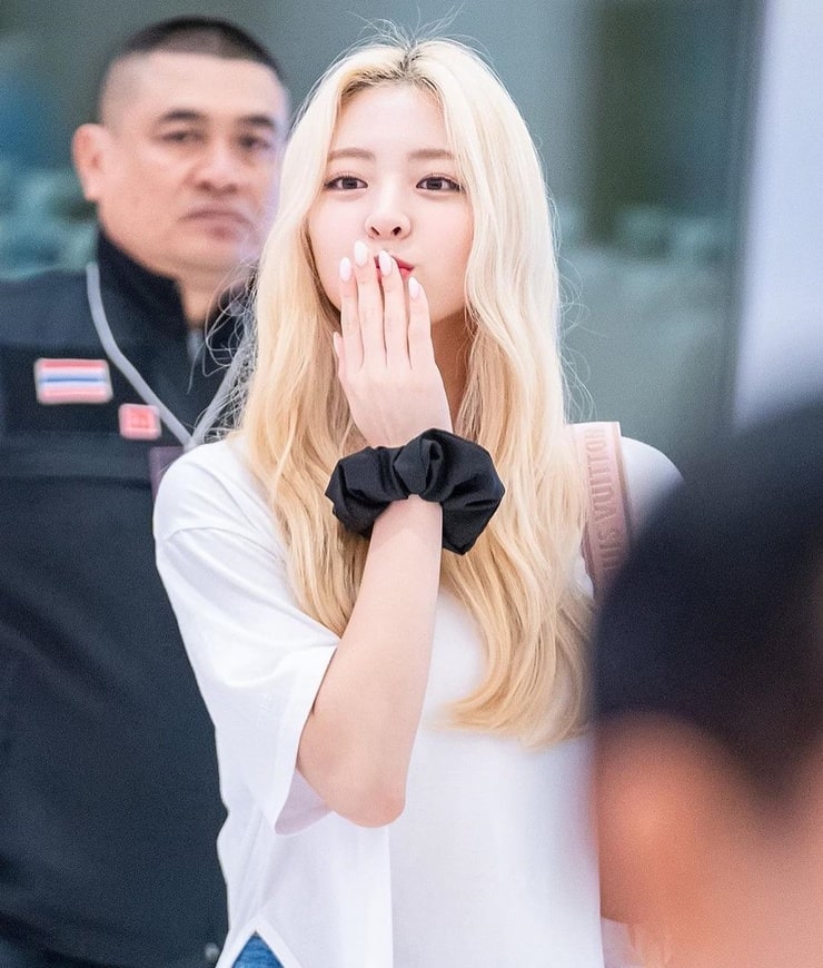 Yuna (ITZY)