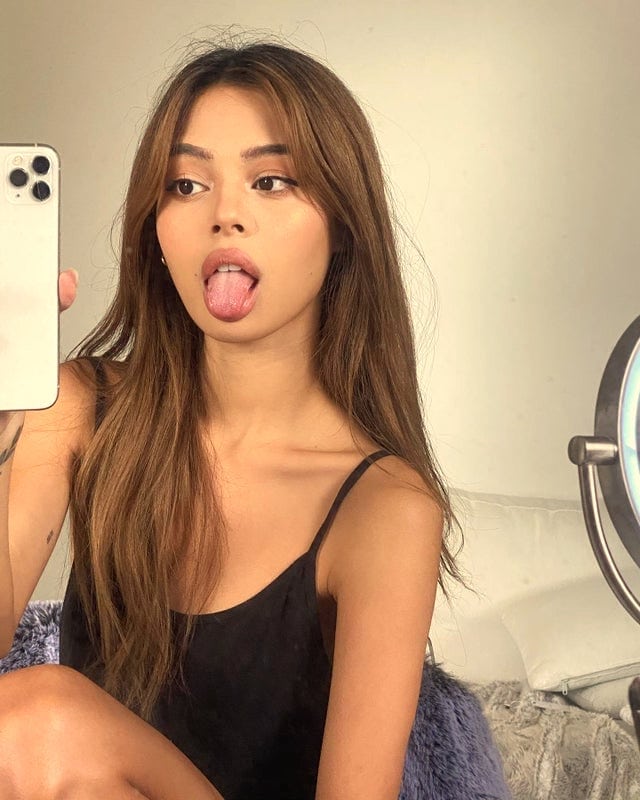 Lily Maymac Picture