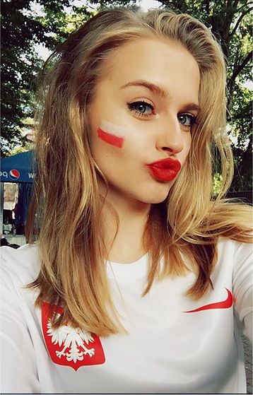 Karolina Pisarek Karolina Pisarek