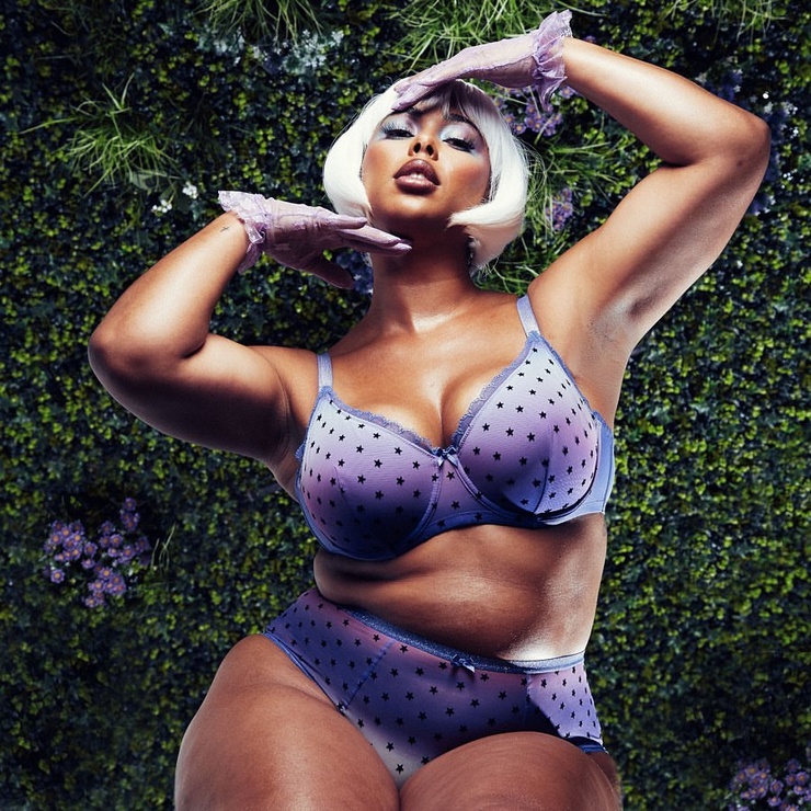 Tabria Majors