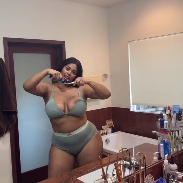 Tabria Majors