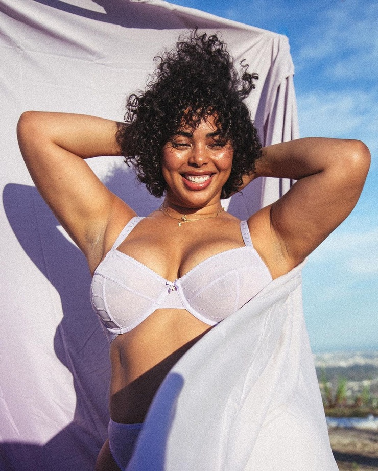 Tabria Majors