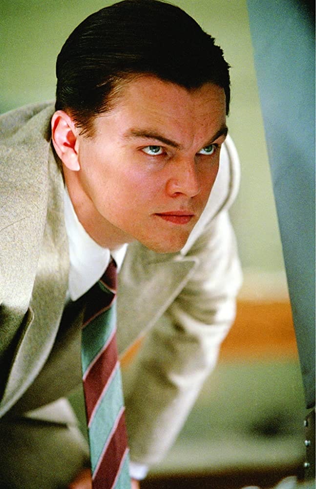 Howard Hughes (Leonardo DiCaprio)