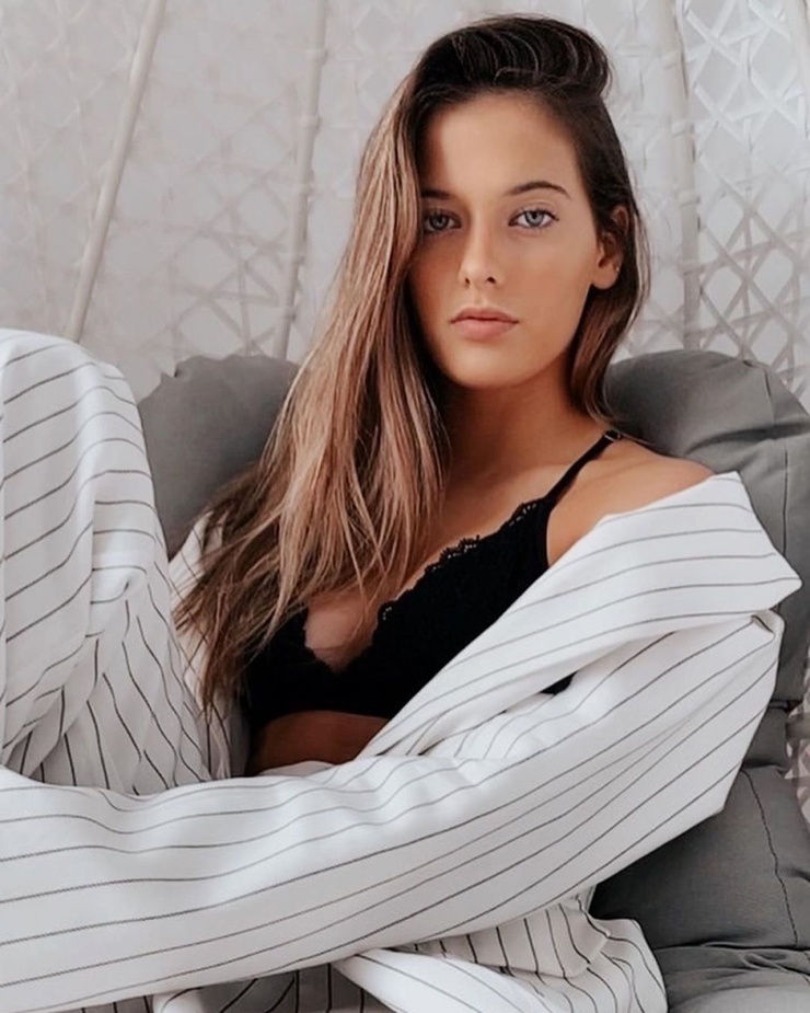 taya brooks