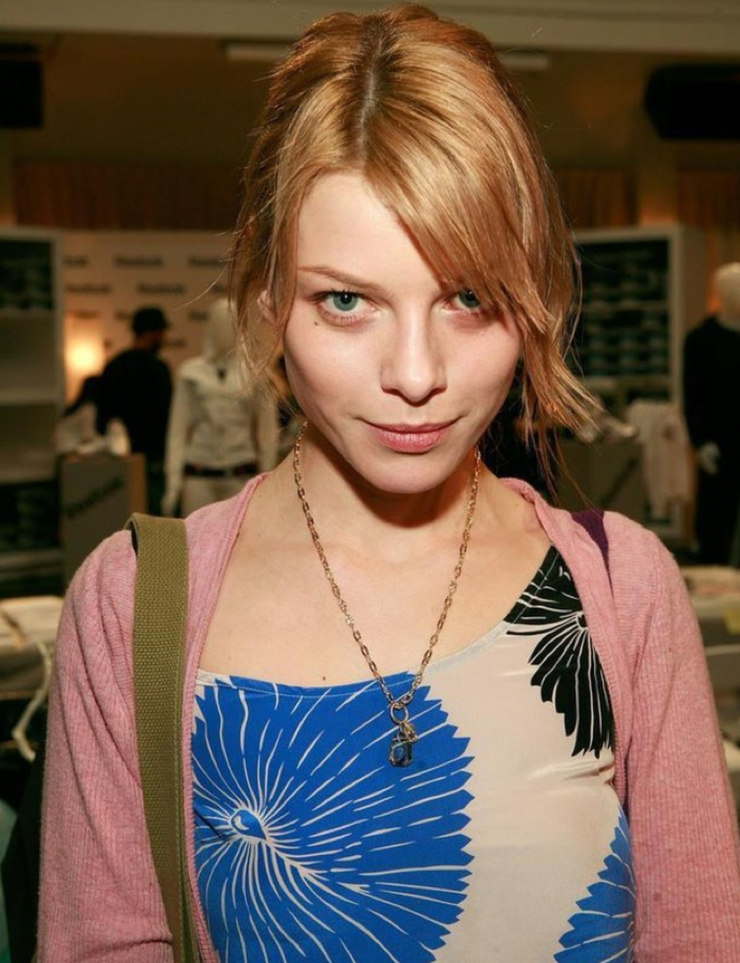 Lauren German
