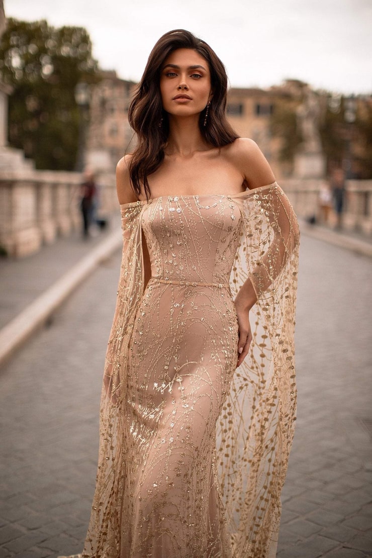 Vika Bronova Vika Bronova