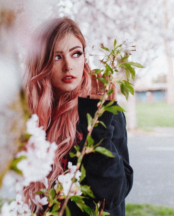 Chrissy Costanza