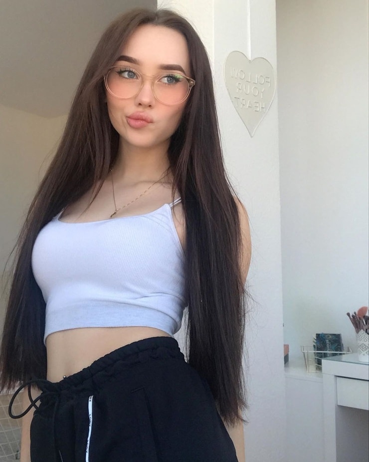 Nicole Sto