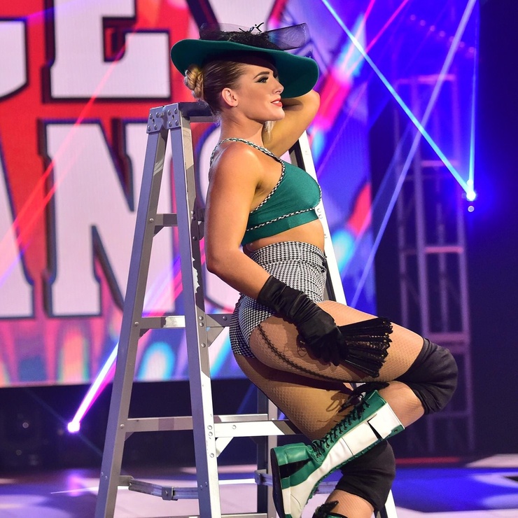 Lacey Evans