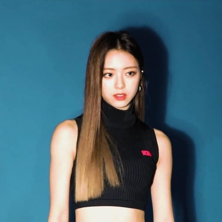 Yuna (ITZY)