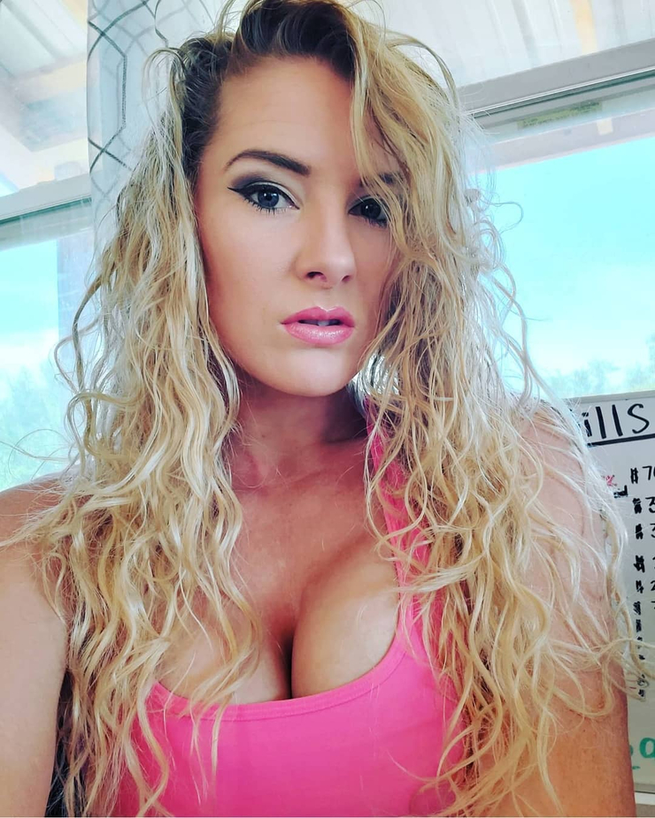 Lacey Evans