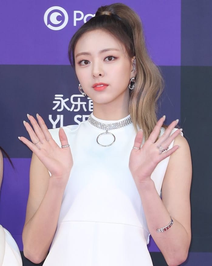 Yuna (ITZY)