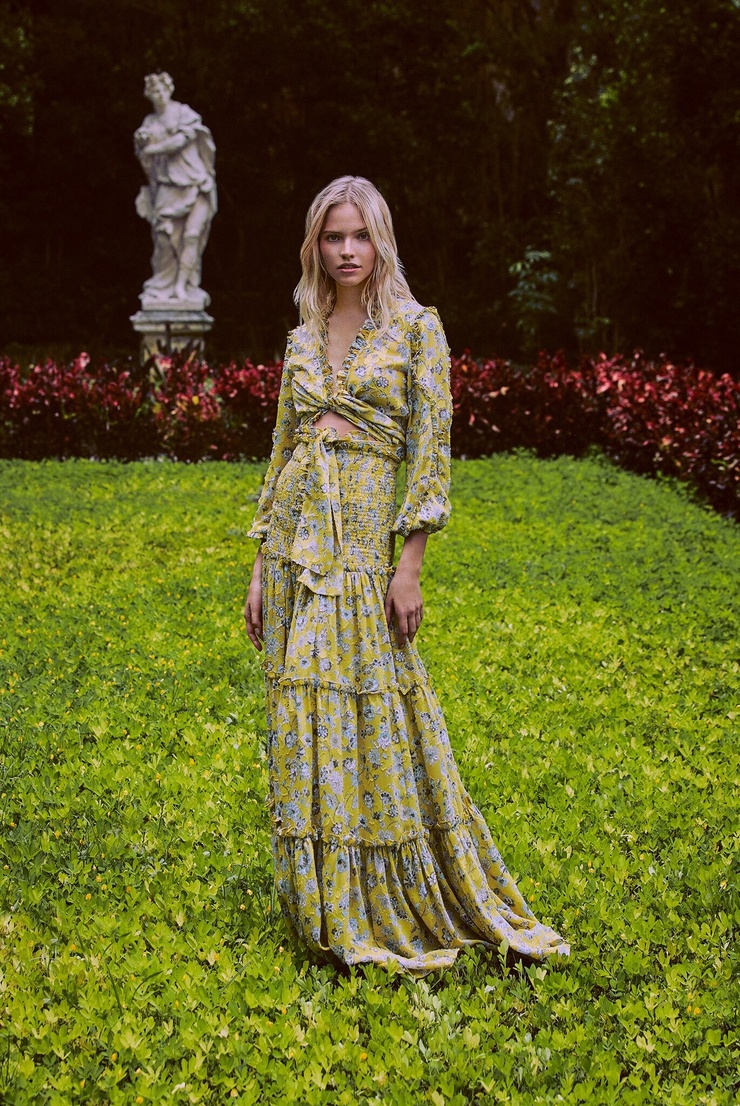 Sasha Luss Sasha Luss