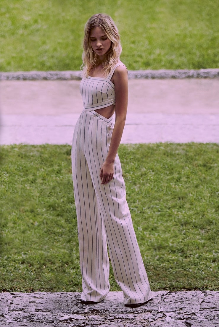 Sasha Luss Sasha Luss