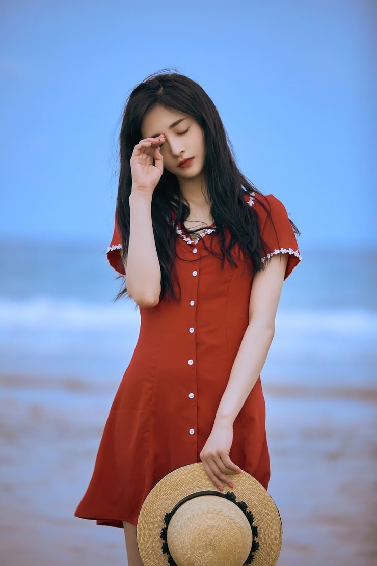 Zhou Jieqiong