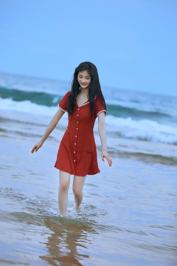 Zhou Jieqiong