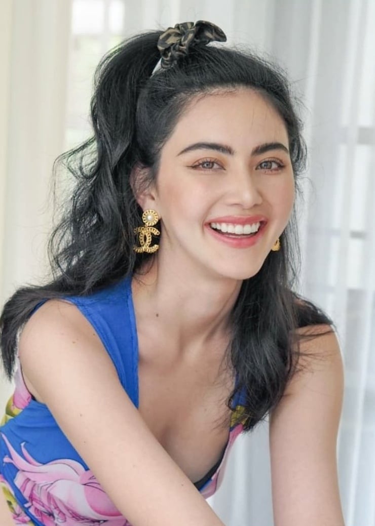 Davika Hoorne Davika Hoorne