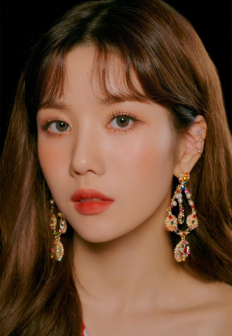 Kwon Eunbi Kwon Eunbi