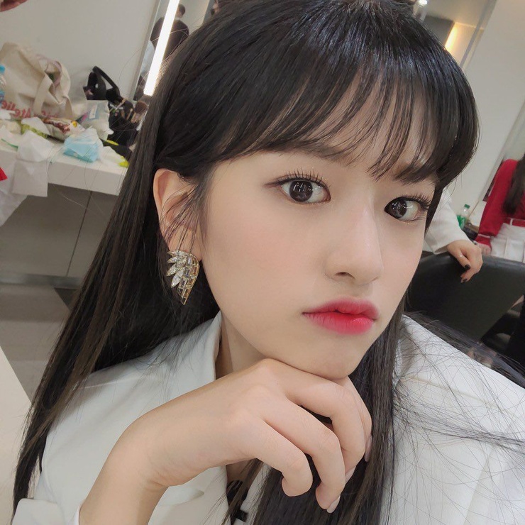 Ahn Yujin Ahn Yujin