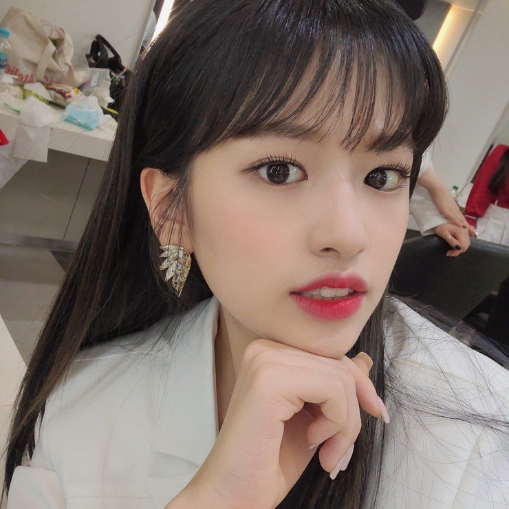 Ahn Yujin Ahn Yujin