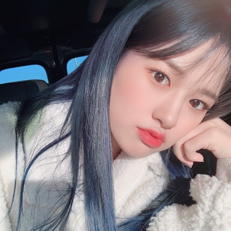 Ahn Yujin Ahn Yujin