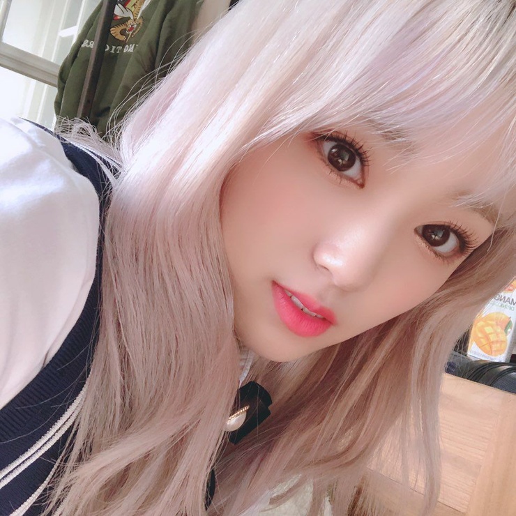 Nako Yabuki